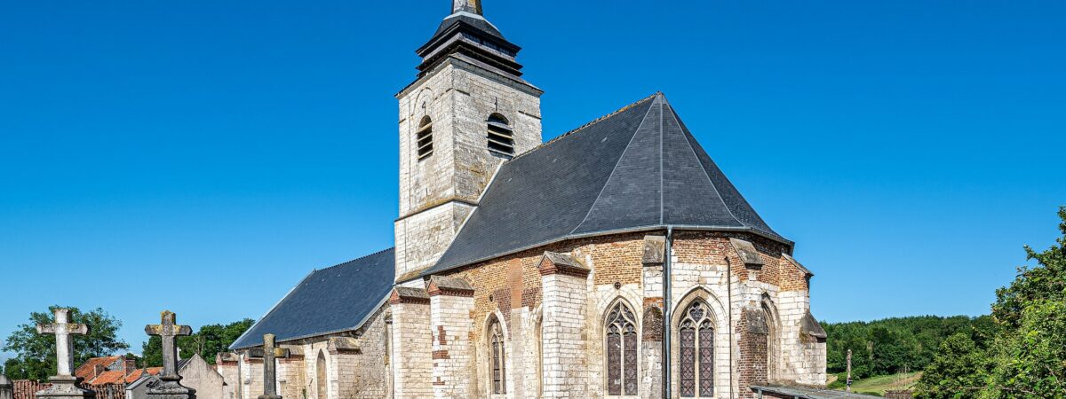 •	L’église Saint-Pierre 